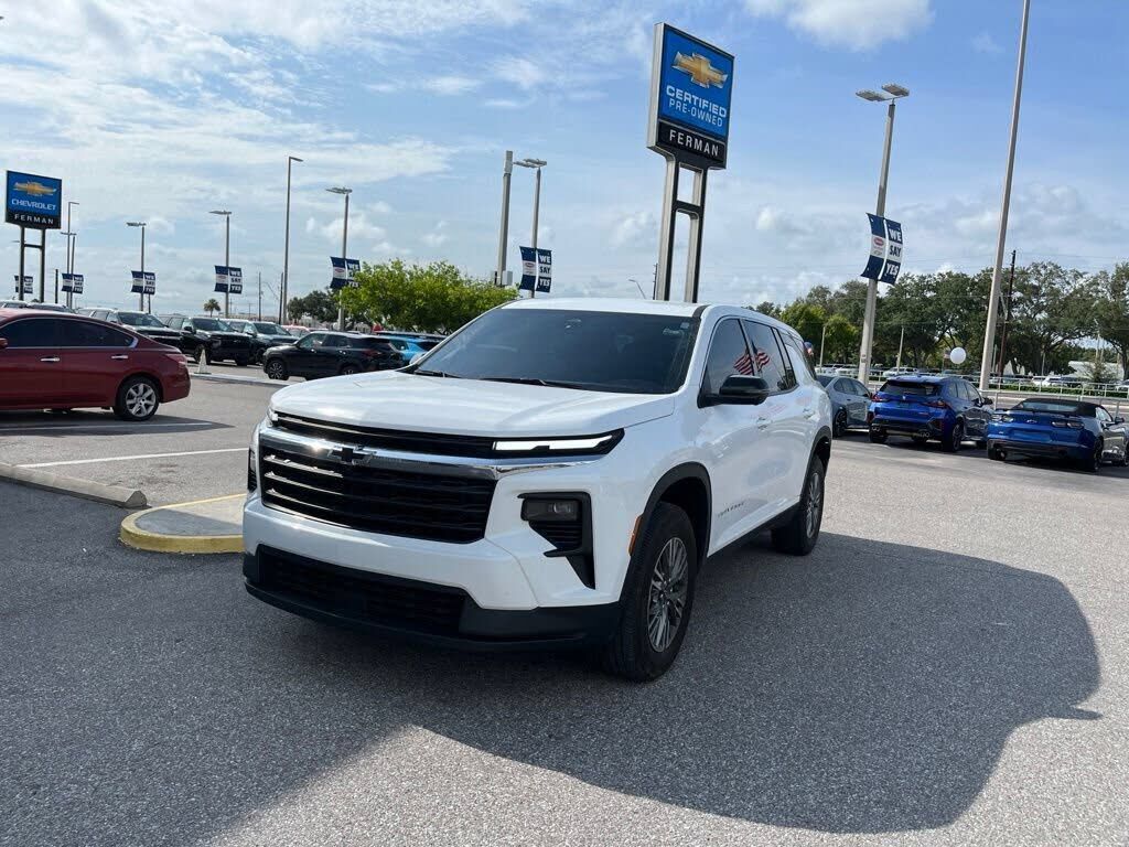 2024 CHEVROLET Traverse