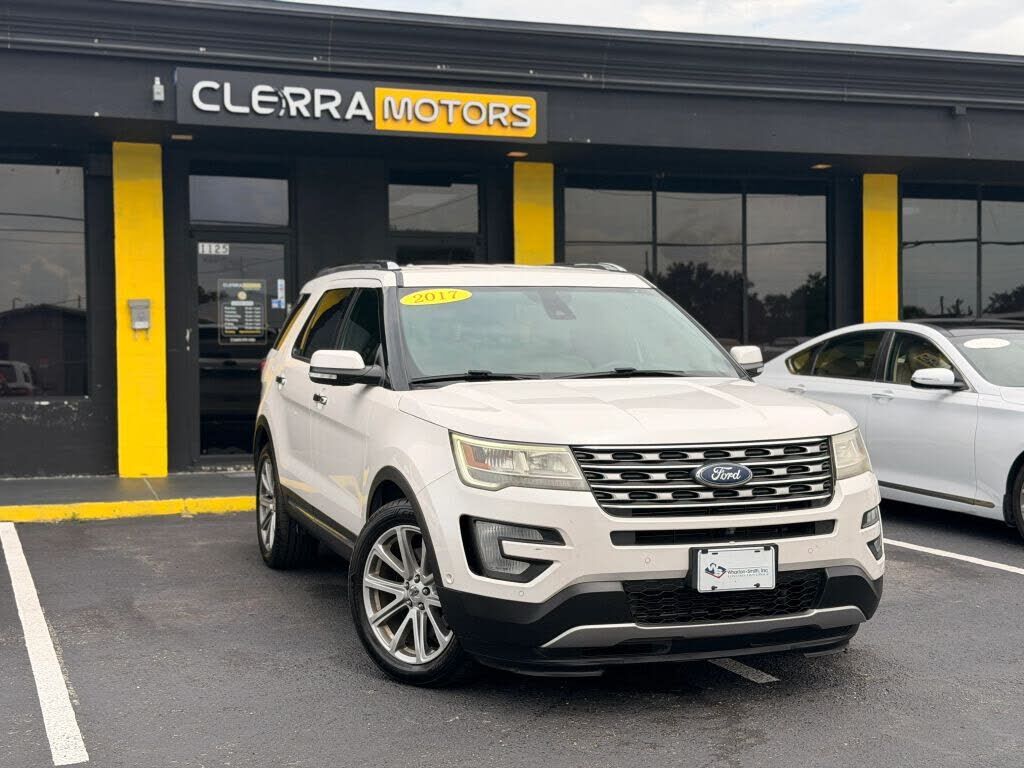 2017 FORD Explorer