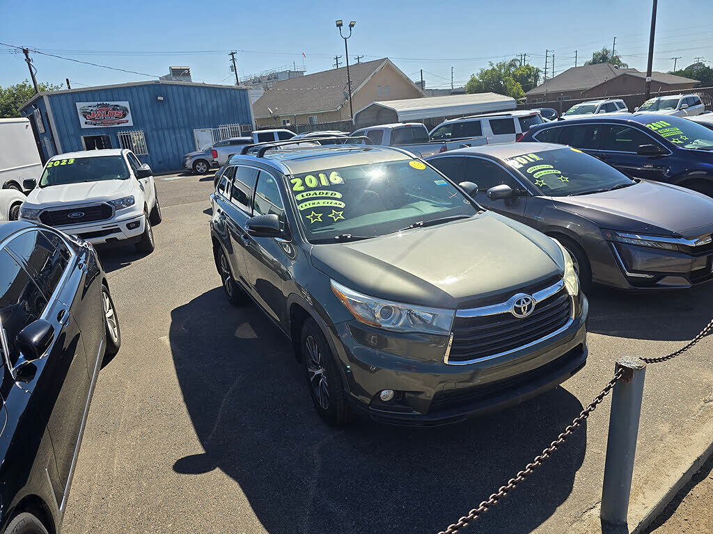 2016 TOYOTA Highlander