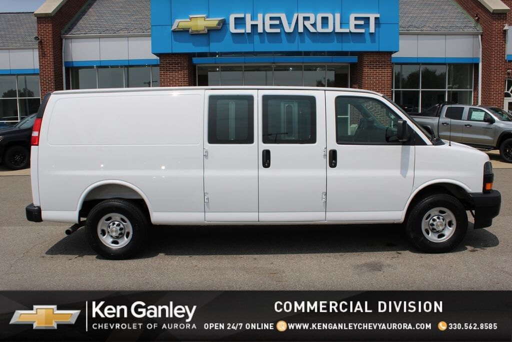 2026 CHEVROLET Express