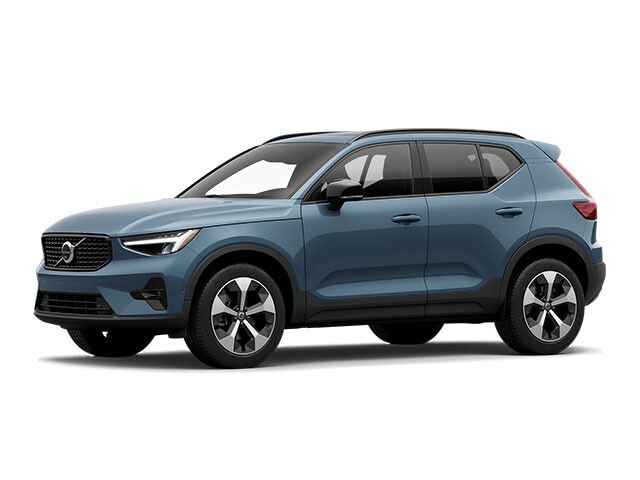 2025 VOLVO XC40
