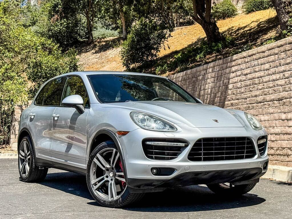 2011 PORSCHE Cayenne