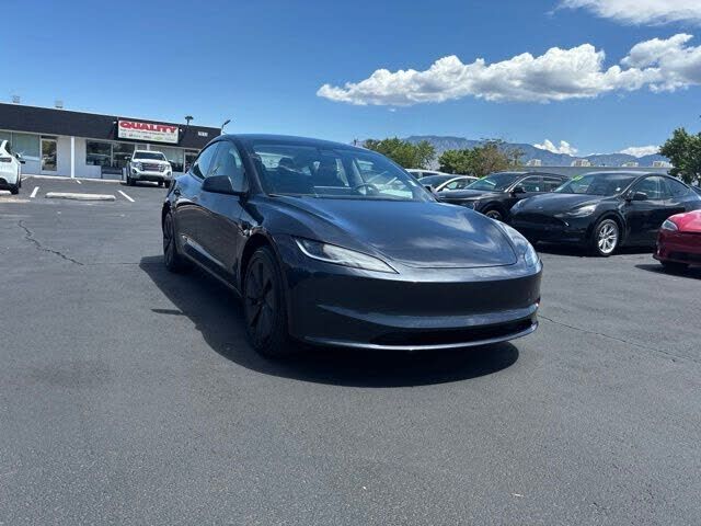 2025 TESLA Model 3