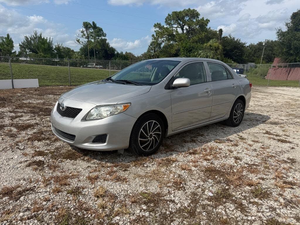2010 TOYOTA Corolla