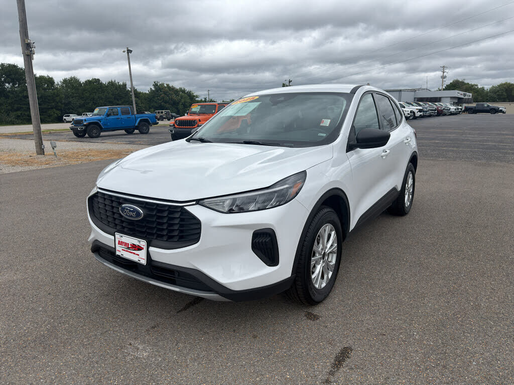 2025 FORD Escape