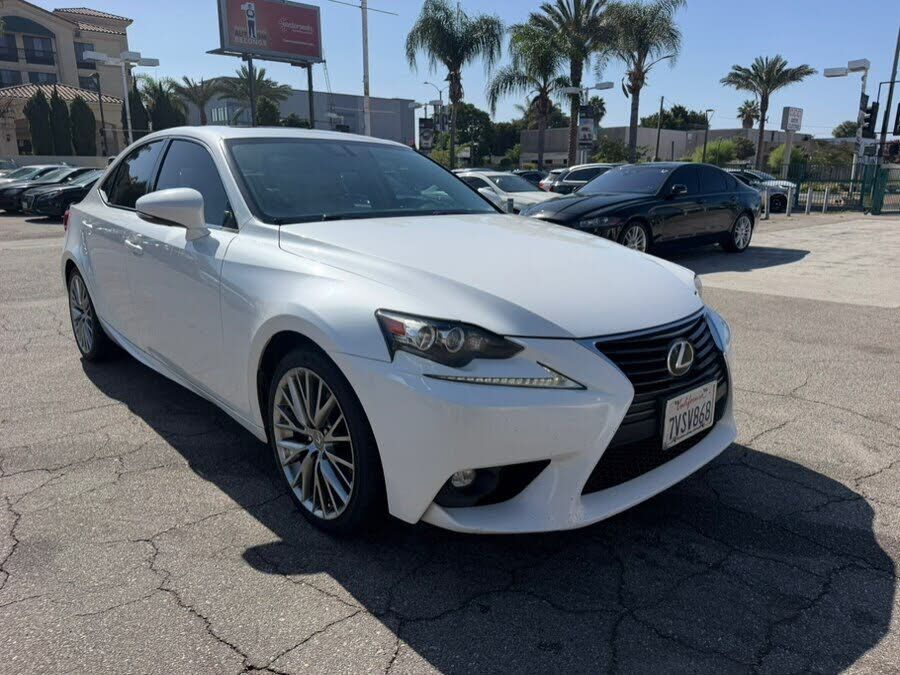 2015 LEXUS IS