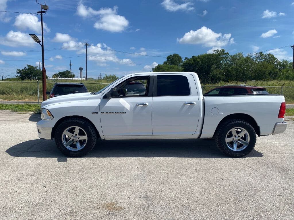 2011 DODGE Ram