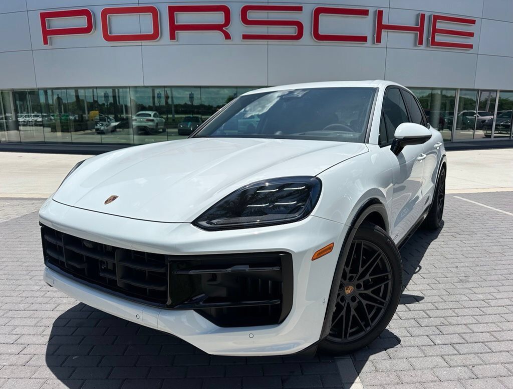2026 PORSCHE Cayenne