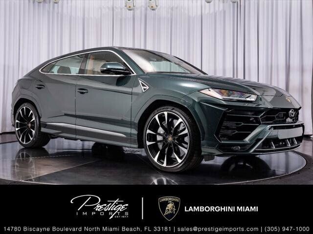 2021 LAMBORGHINI URUS