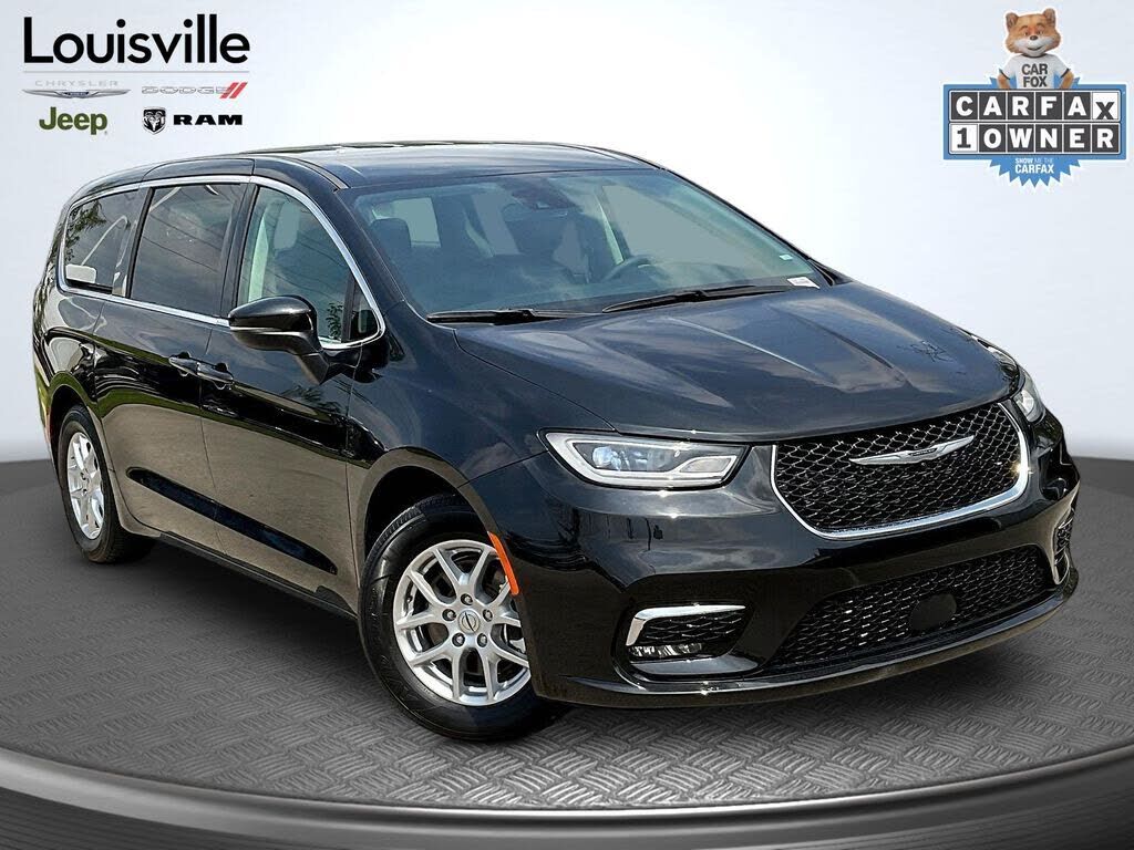2023 CHRYSLER Pacifica