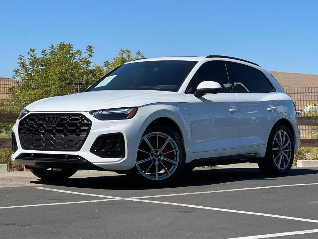2024 AUDI Q5 e