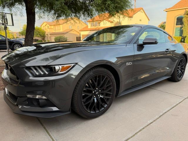 2017 FORD Mustang