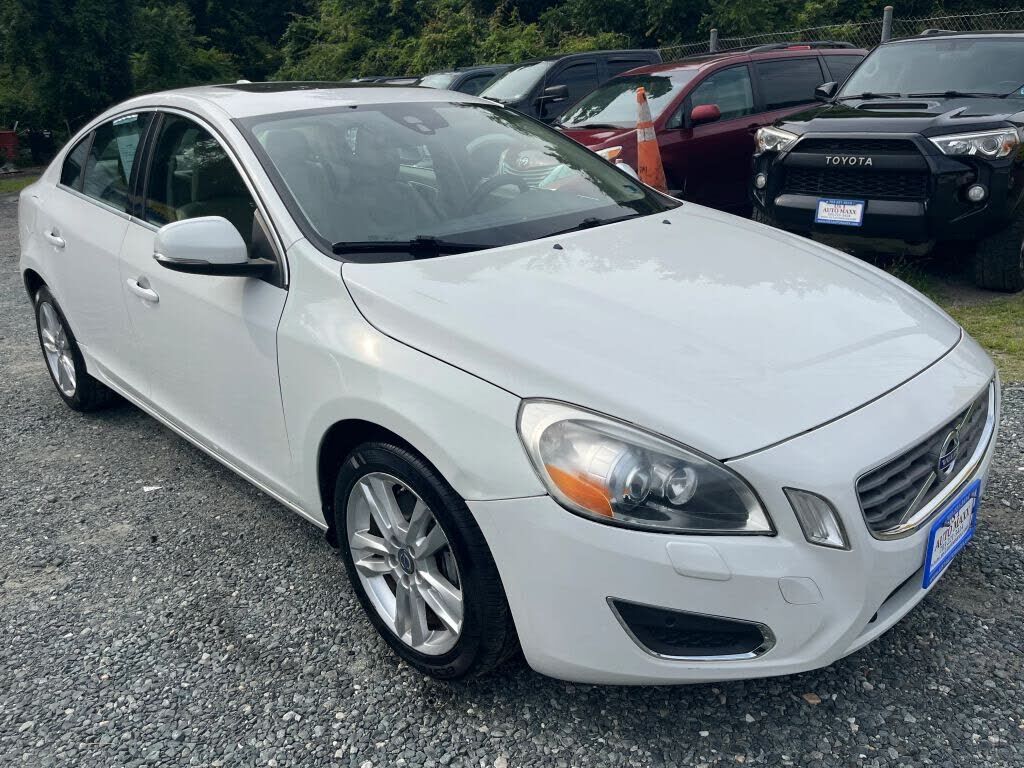 2013 VOLVO S60