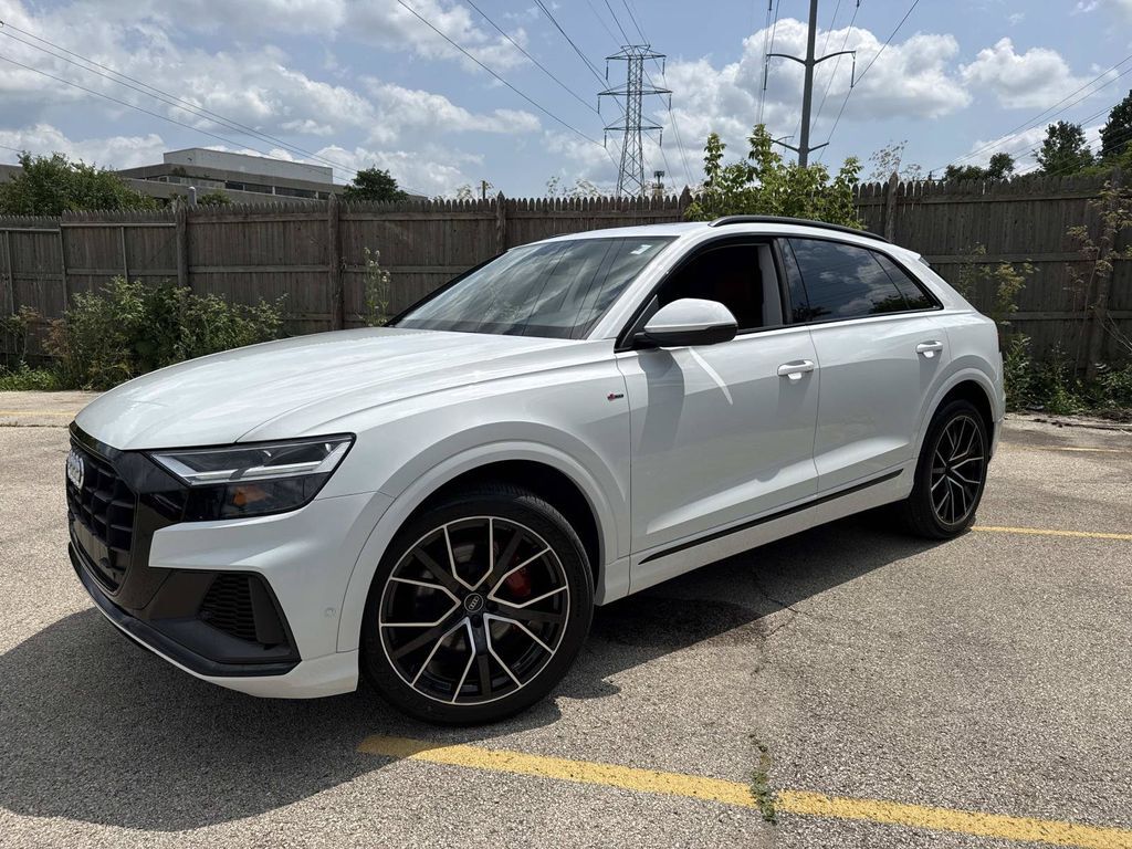 2021 AUDI Q8