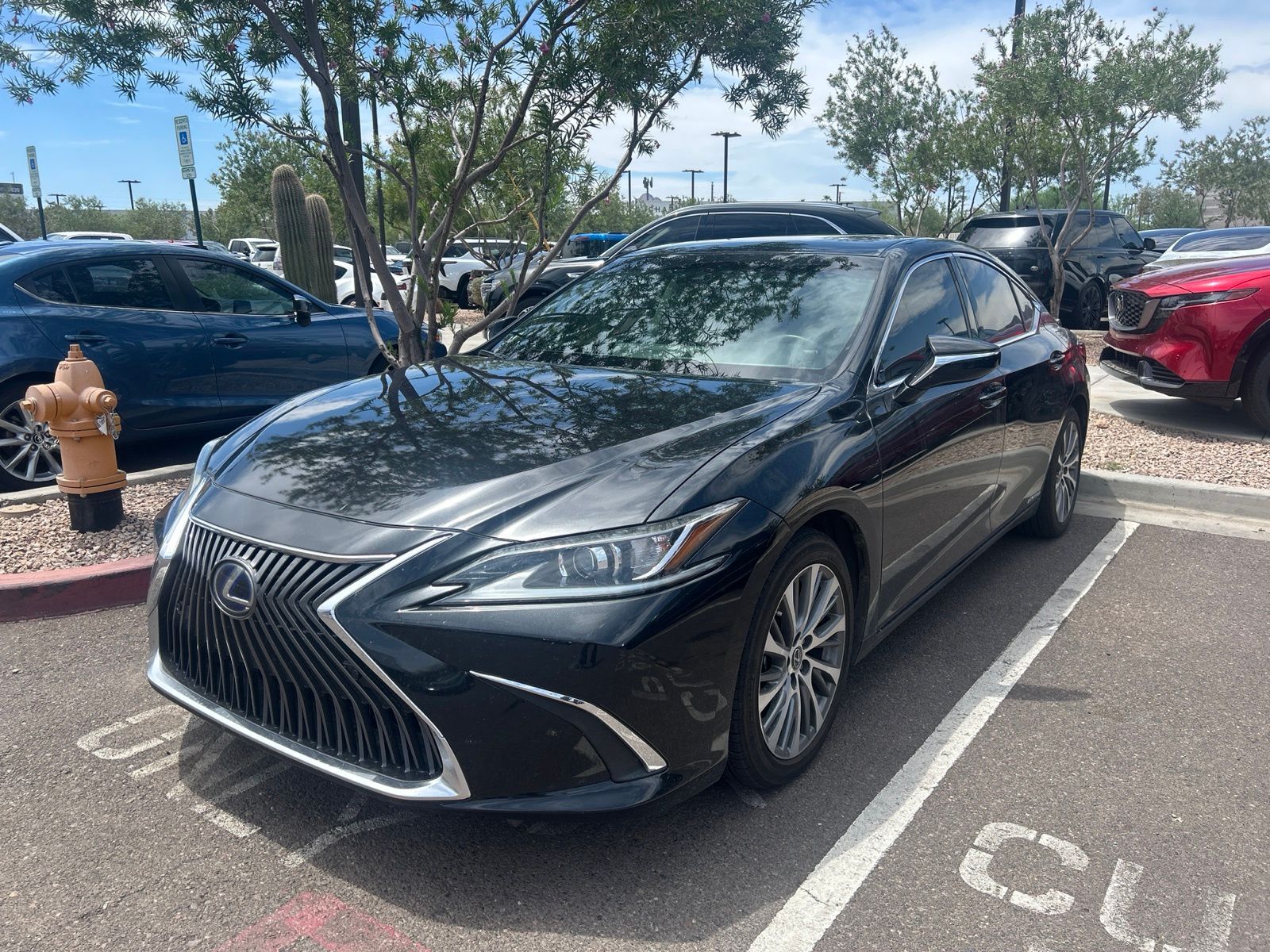 2020 LEXUS ES
