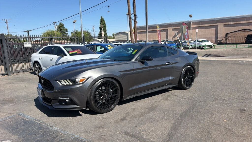 2016 FORD Mustang
