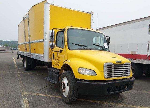 2012 FREIGHTLINER M2