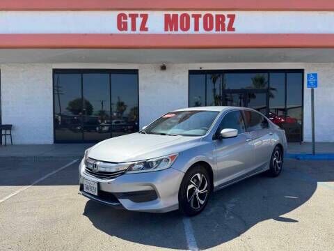 2017 HONDA Accord