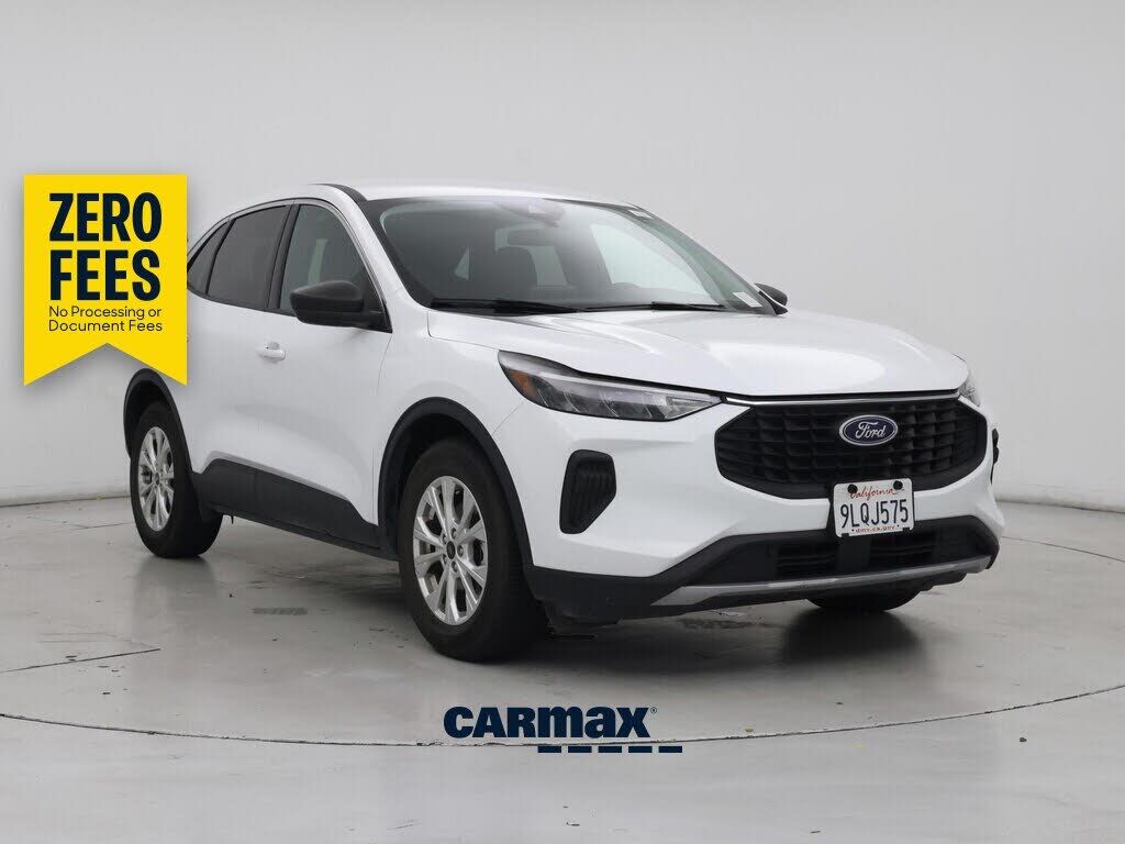 2024 FORD Escape