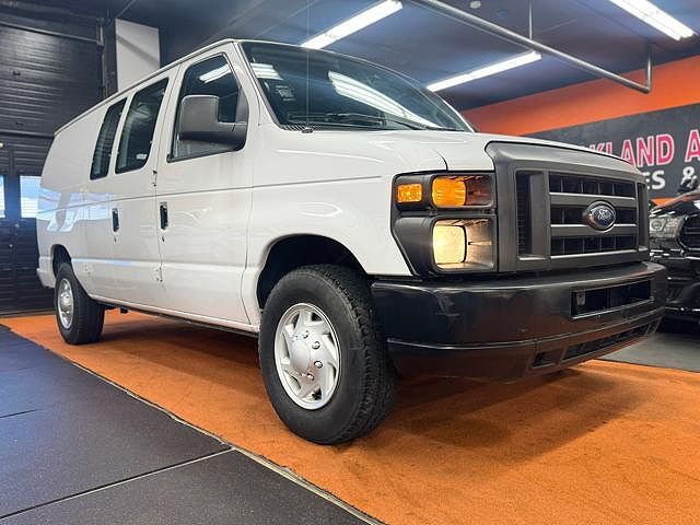2010 FORD E-250