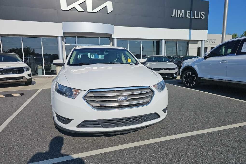 2016 FORD Taurus