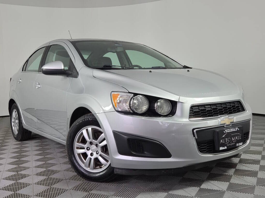 2013 CHEVROLET Sonic