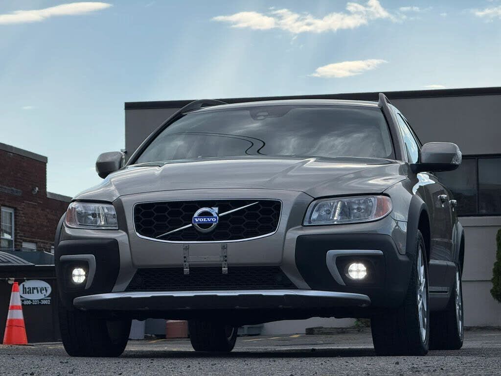 2016 VOLVO XC70