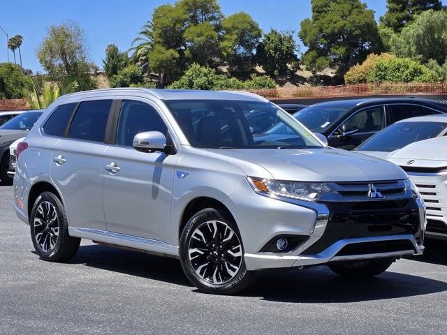2018 MITSUBISHI Outlander