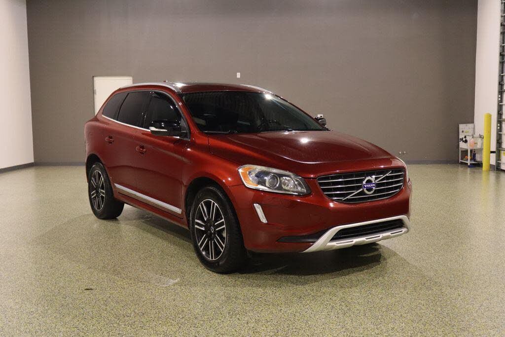 2017 VOLVO XC60