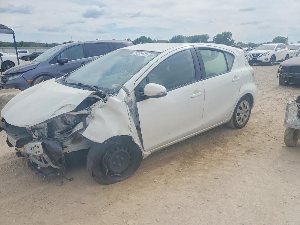 2014 TOYOTA Prius