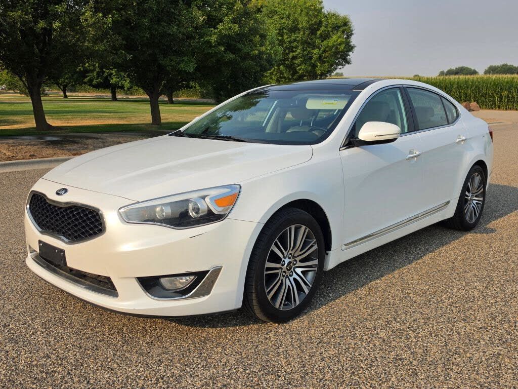 2015 KIA Cadenza
