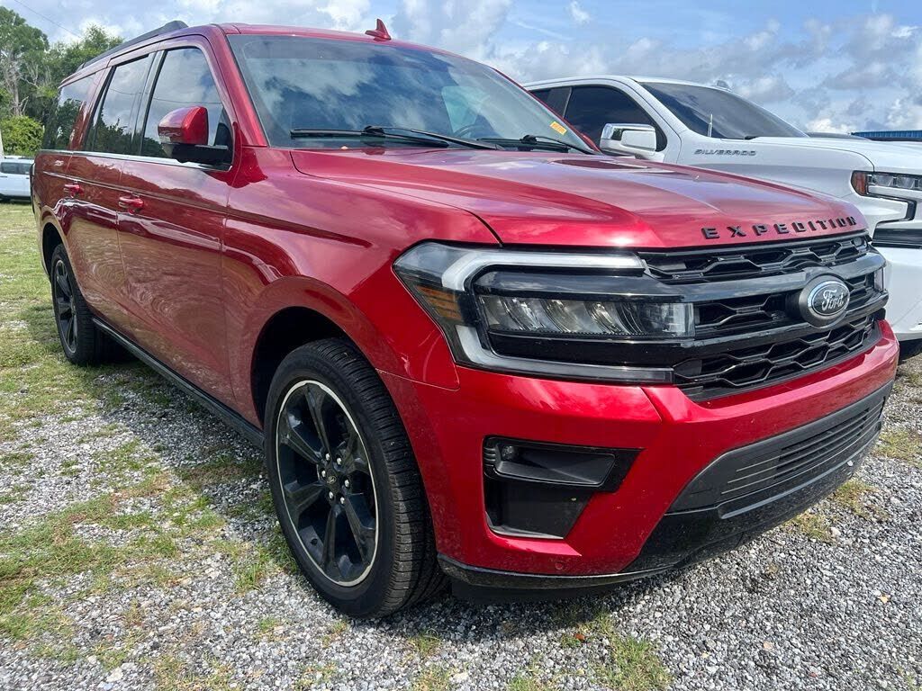 2022 FORD Expedition