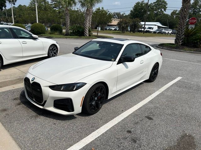 2025 BMW M4