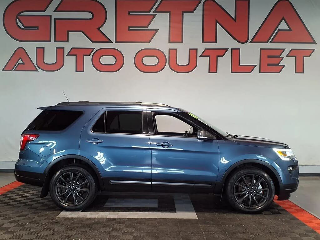 2018 FORD Explorer