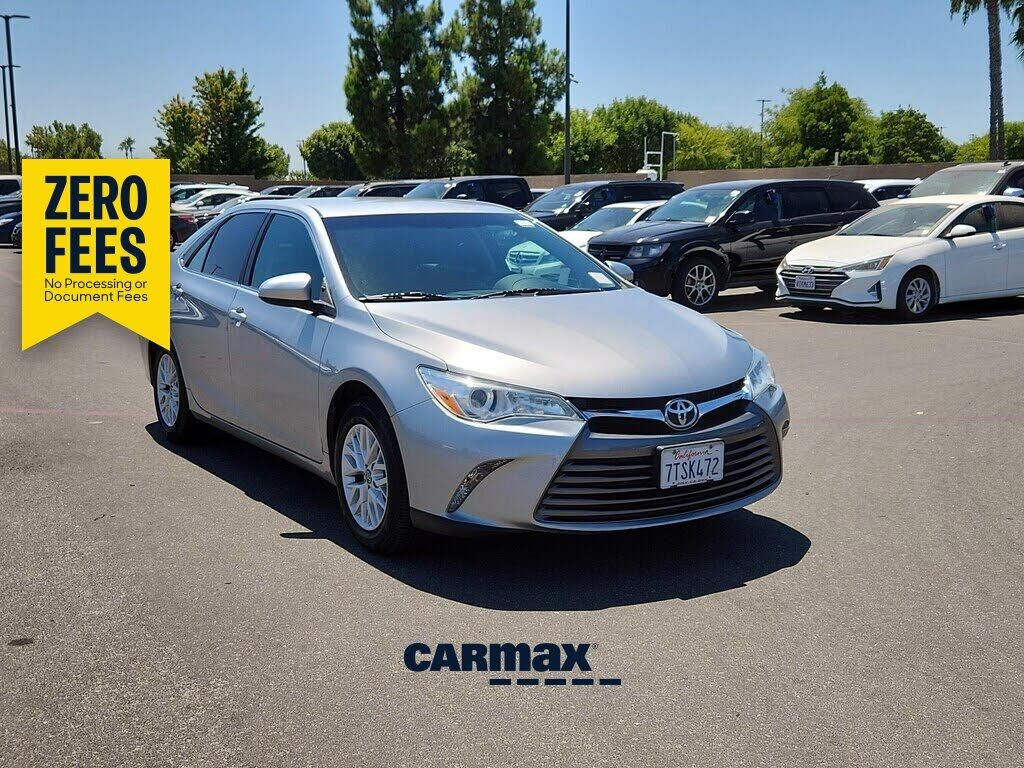 2016 TOYOTA Camry
