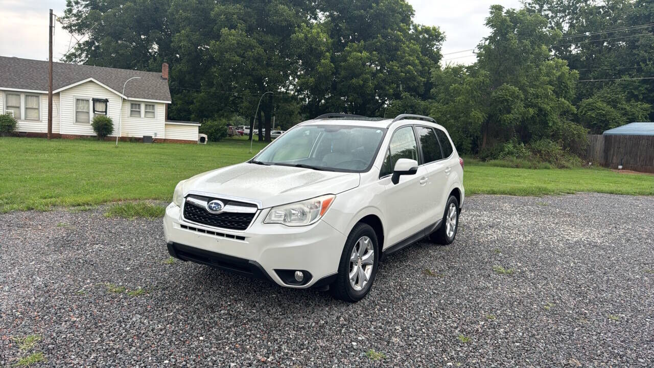 2014 SUBARU Forester