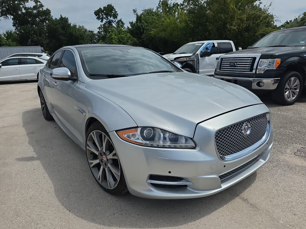 2015 JAGUAR XJ