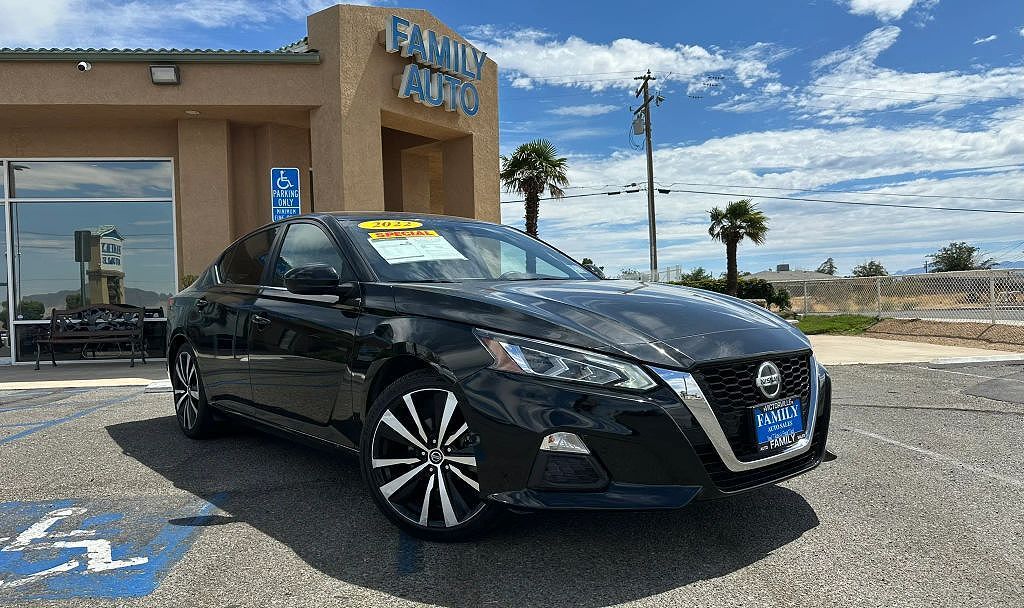 2022 NISSAN Altima