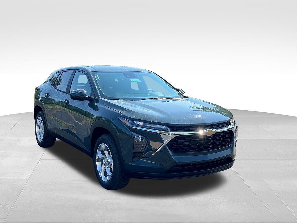 2026 CHEVROLET Trax