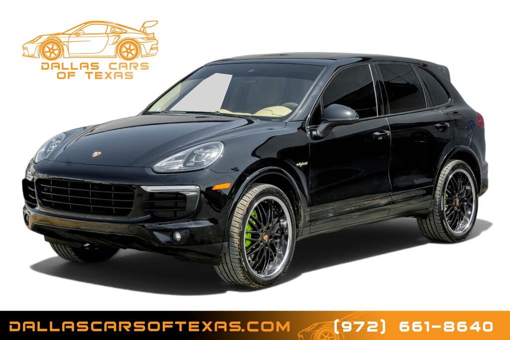 2017 PORSCHE Cayenne