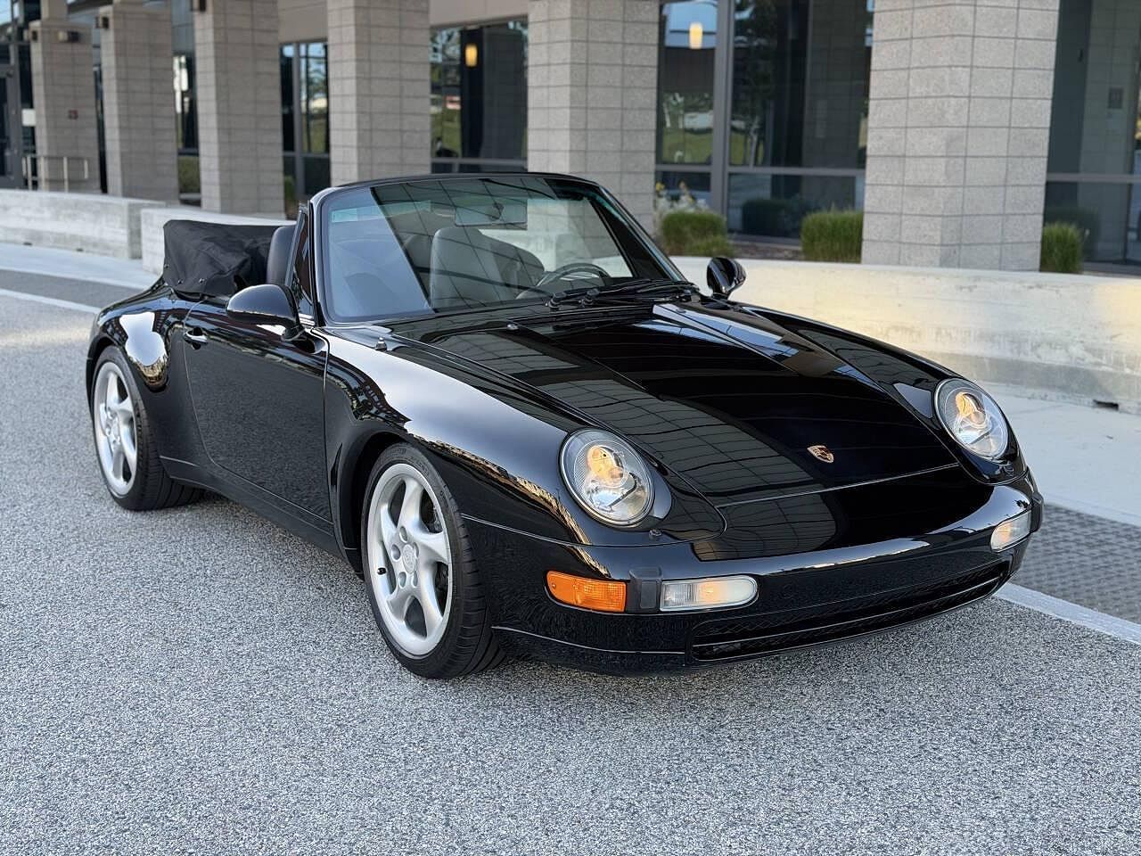 1995 PORSCHE 911