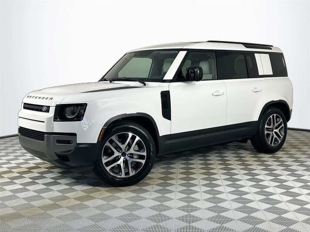 2026 LAND ROVER Defender