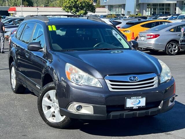 2011 SUBARU Outback