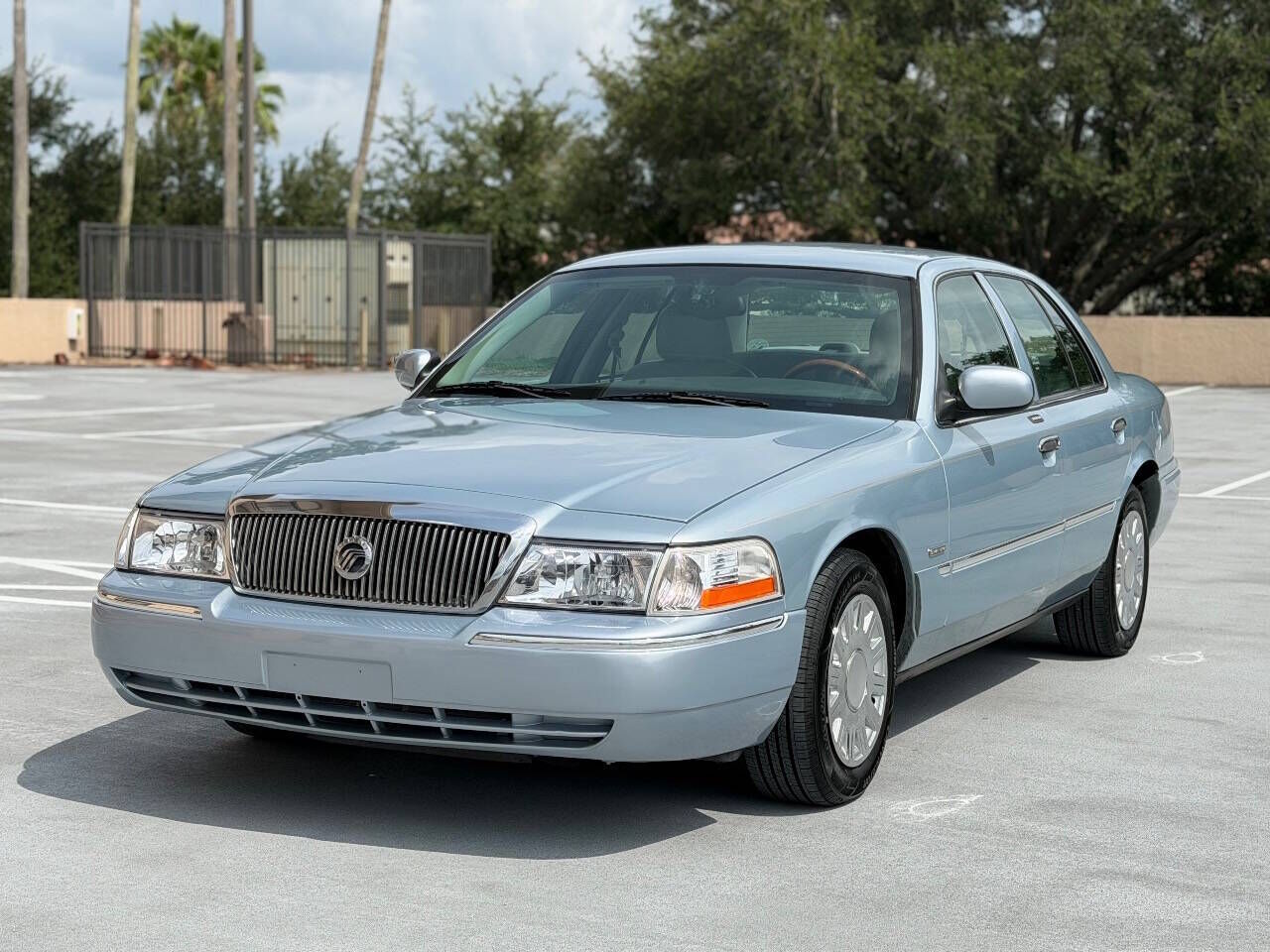 2004 MERCURY Grand Marquis