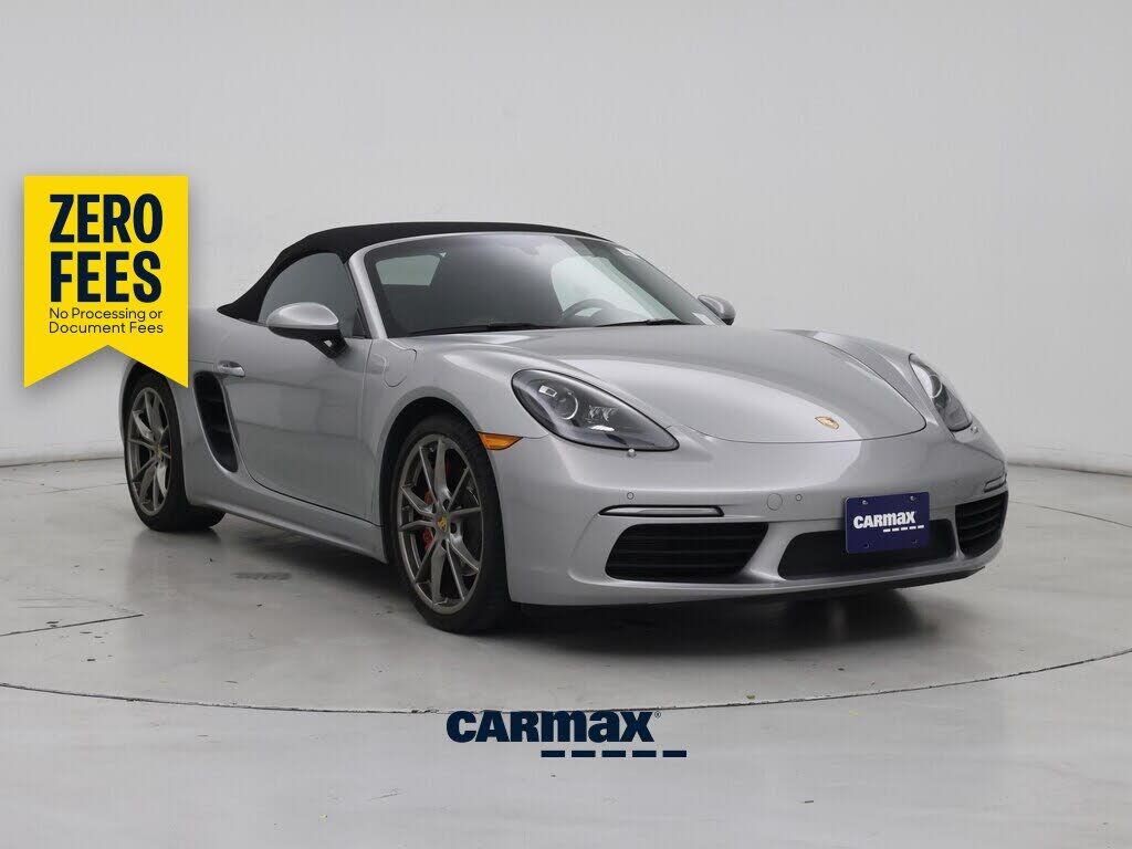 2018 PORSCHE 718