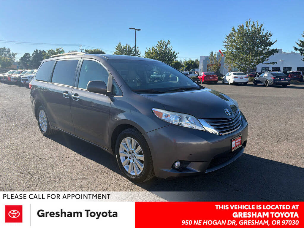 2016 TOYOTA Sienna