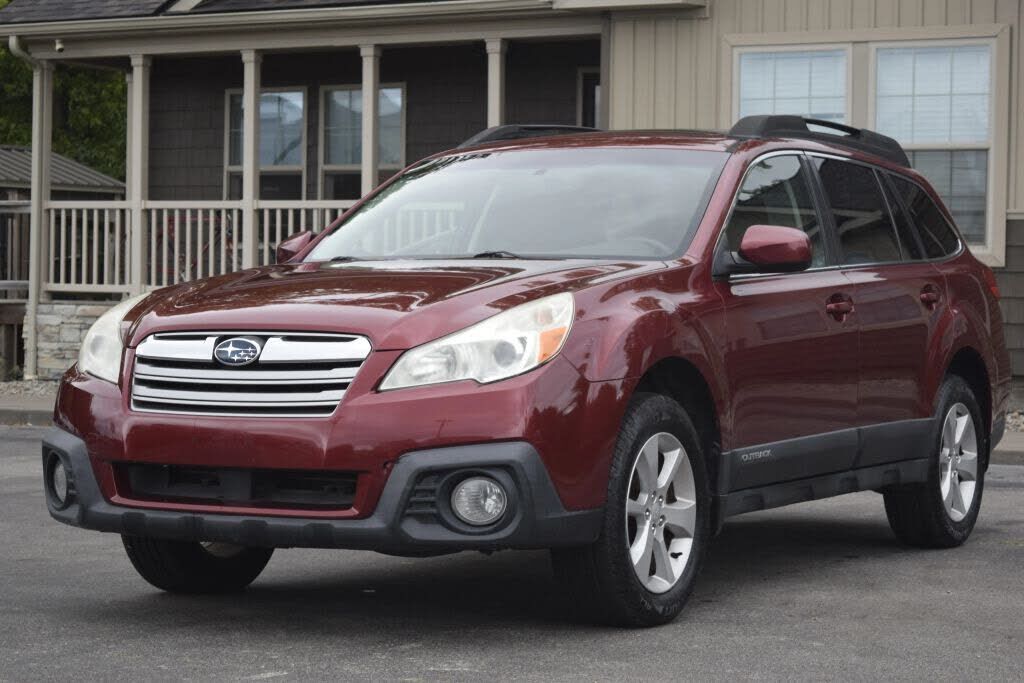 2013 SUBARU Outback