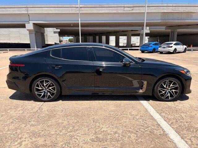 2023 KIA Stinger