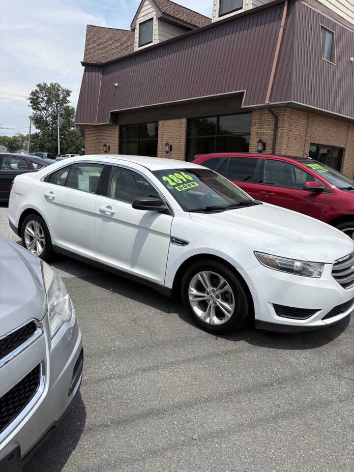 2015 FORD Taurus