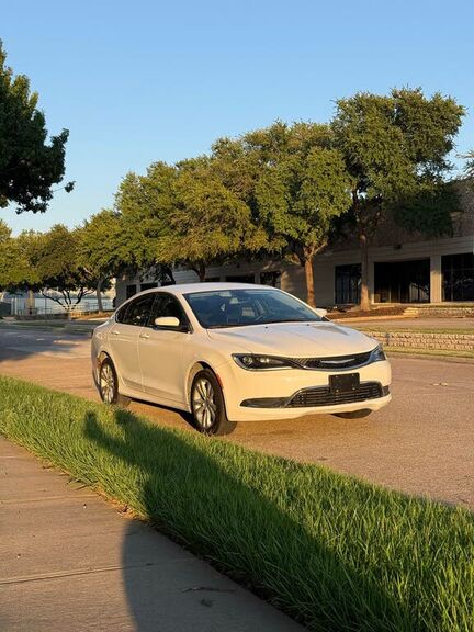 2016 CHRYSLER 200